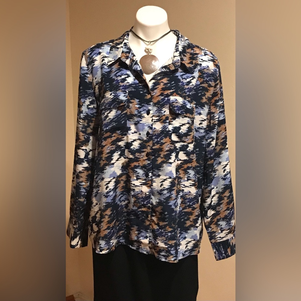 DEMART button down collard blouse  DEMART SZ. XXL